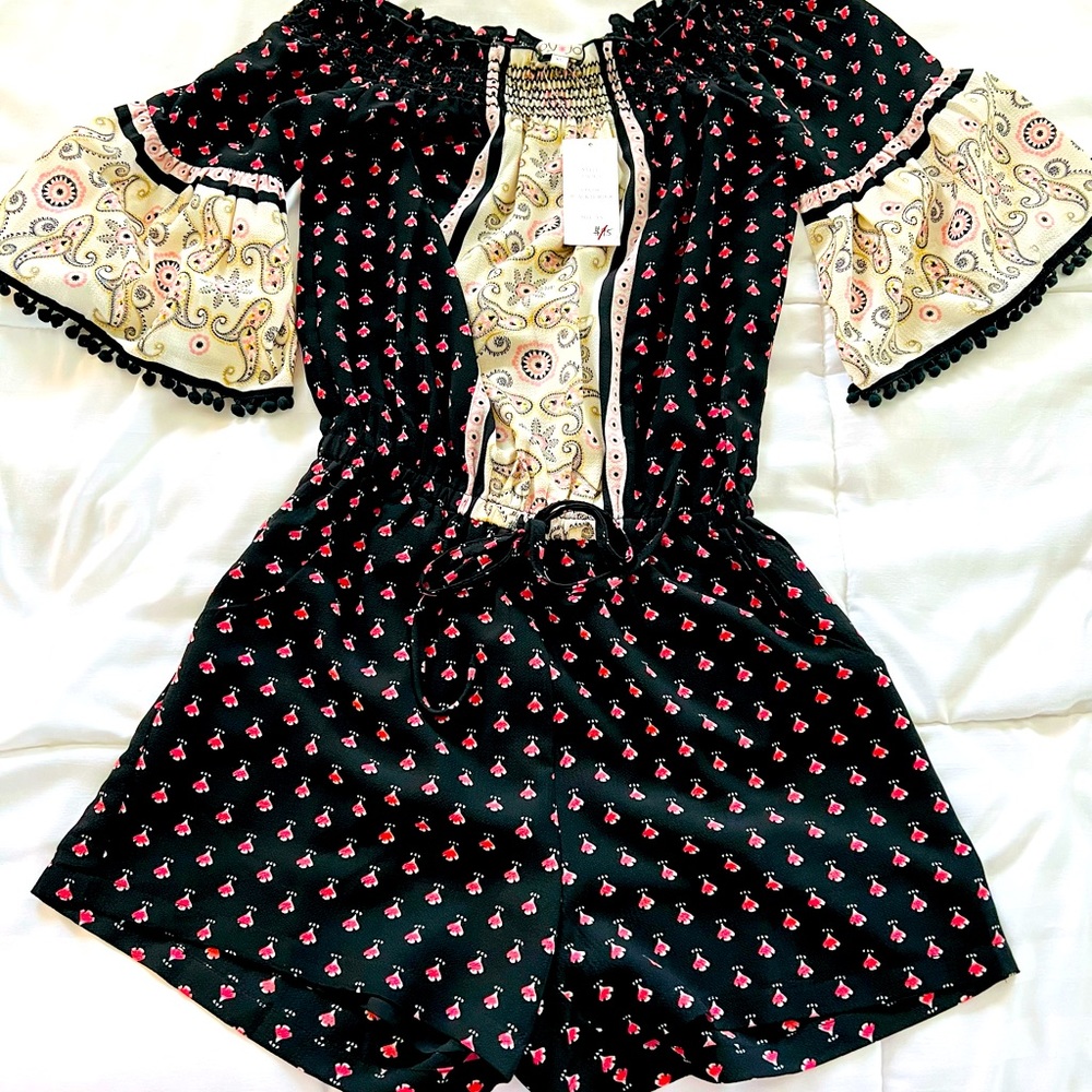 NWT Joy Joy women’s off-shoulder romper XS